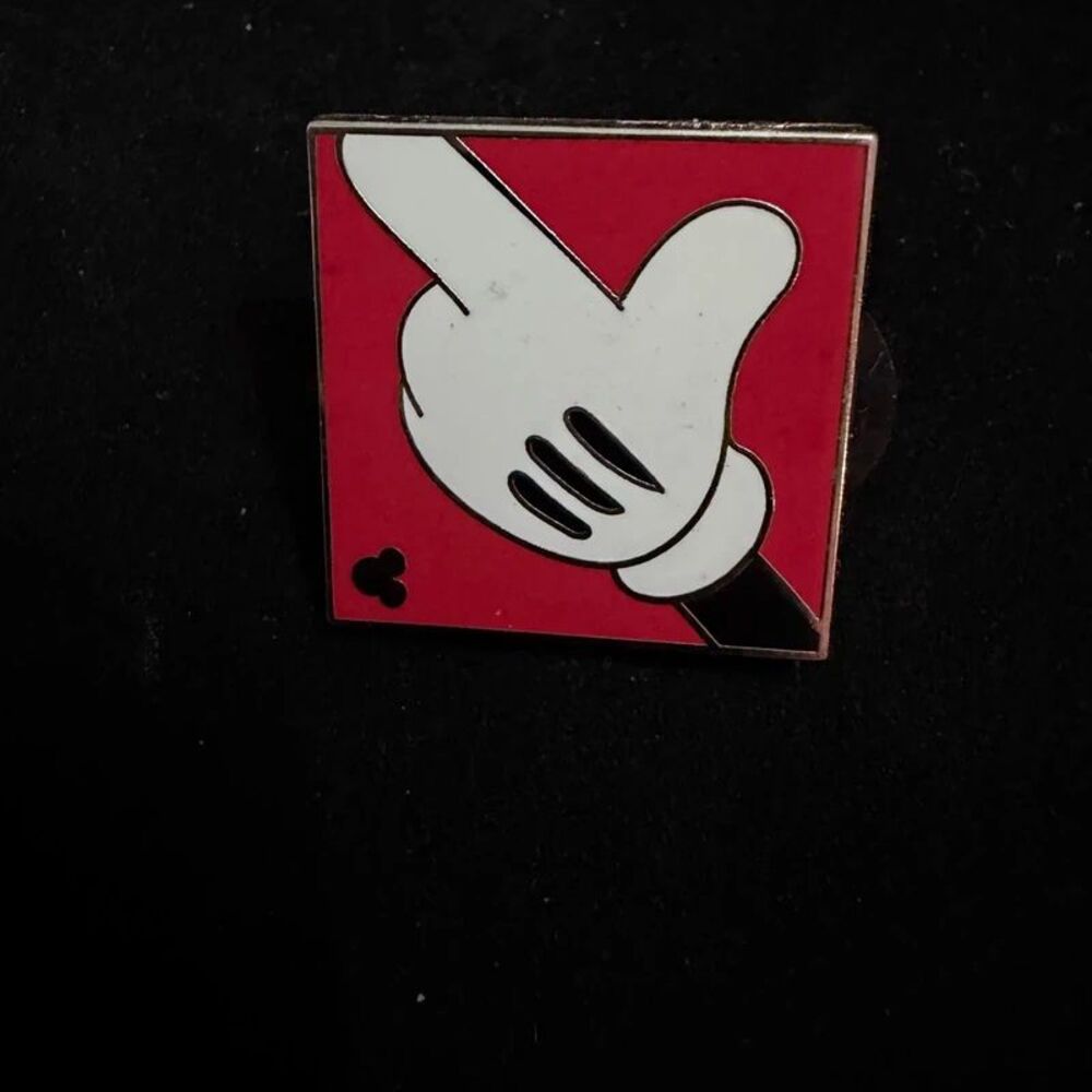 isney Hidden Mickey Pin Mickey Mouse Gloves Red Square